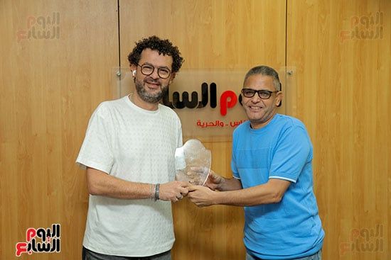 مازن المتجول مع رئيس التحرير مازن المتجول مع رئيس التحرير