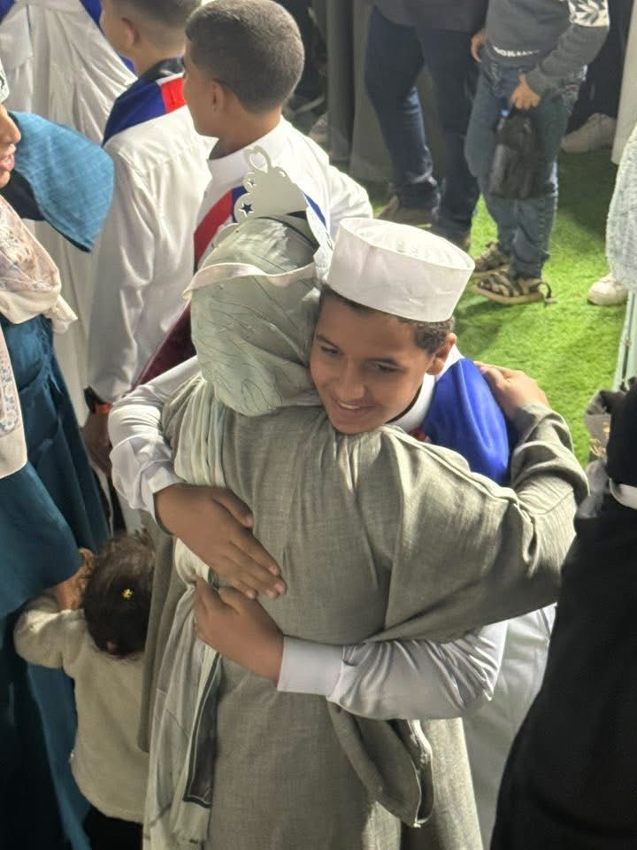 تكريم أمهات حفظة القرآن خلال الاحتفالية تكريم أمهات حفظة القرآن خلال الاحتفالية