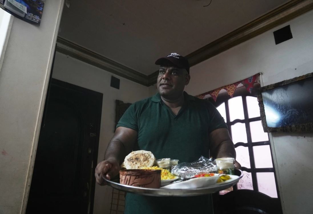 أشرف محرزس (5) أشرف محرزس (5)