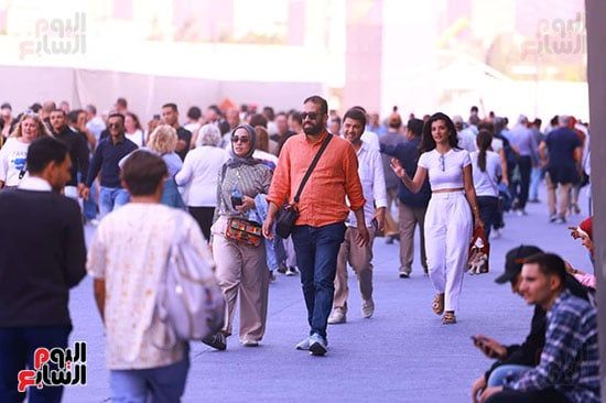 توافد زوار المتحف