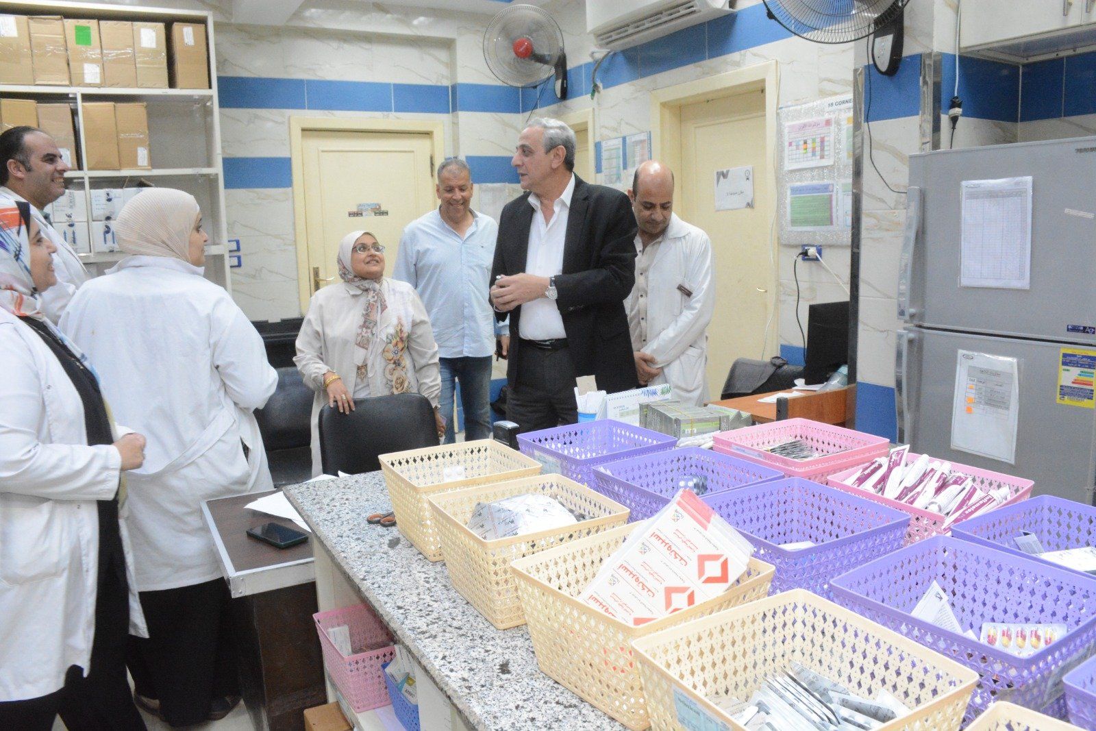 جولة المحافظ بعيادة التأمين الصحي جولة المحافظ بعيادة التأمين الصحي