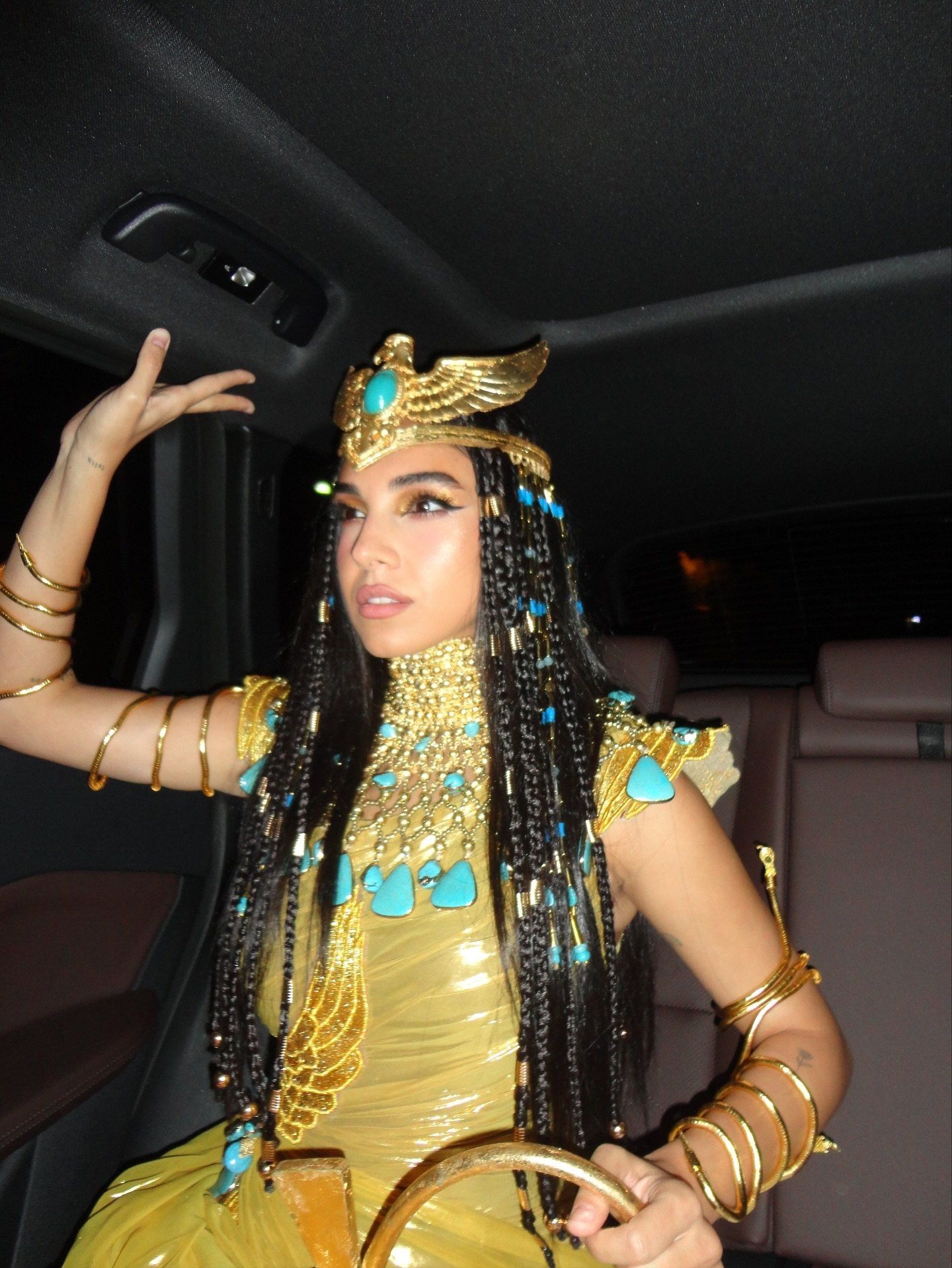 سلمى ابو ضيف بالزى الفرعونى سلمى ابو ضيف بالزى الفرعونى