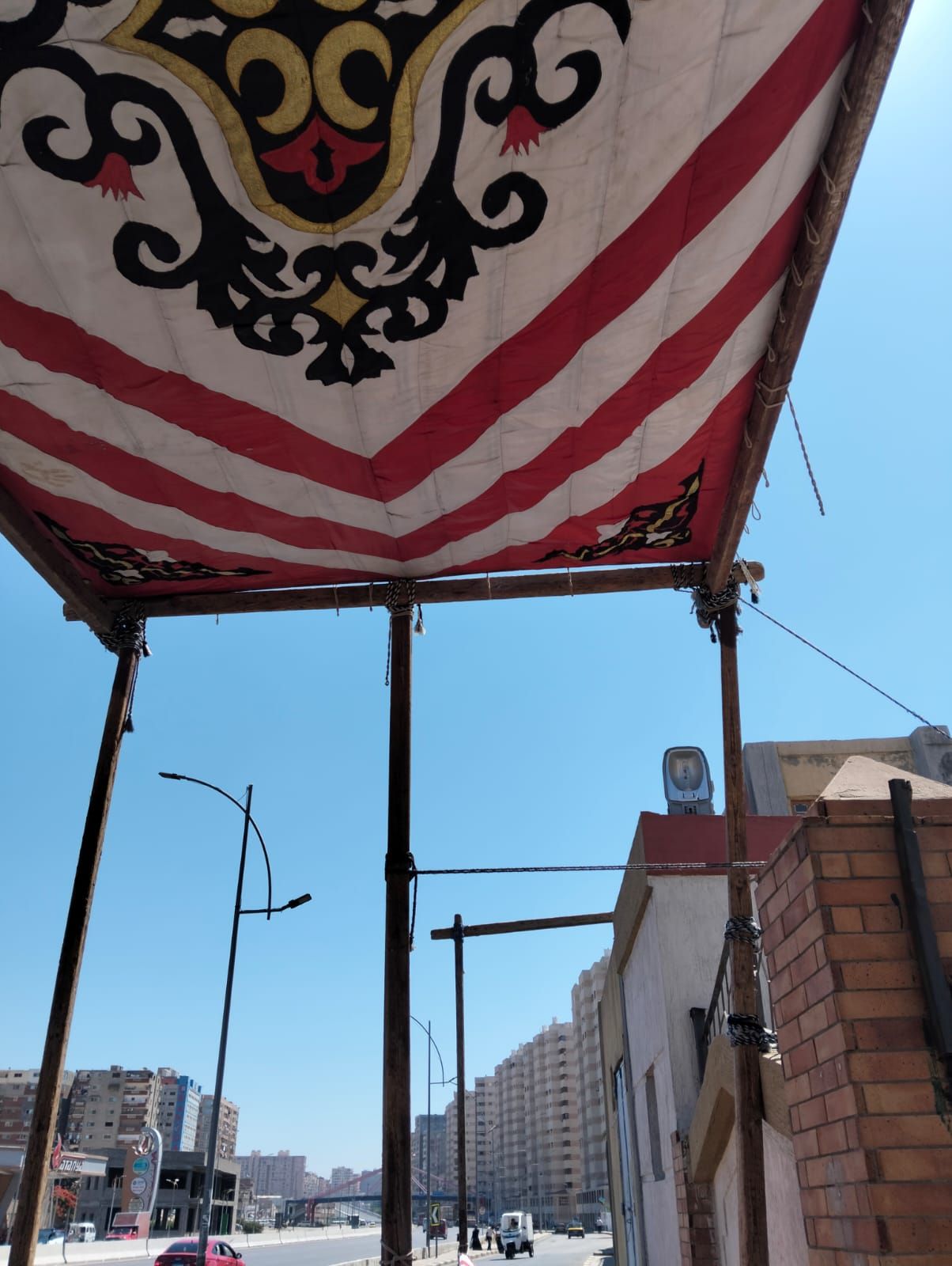 المظلات المظلات