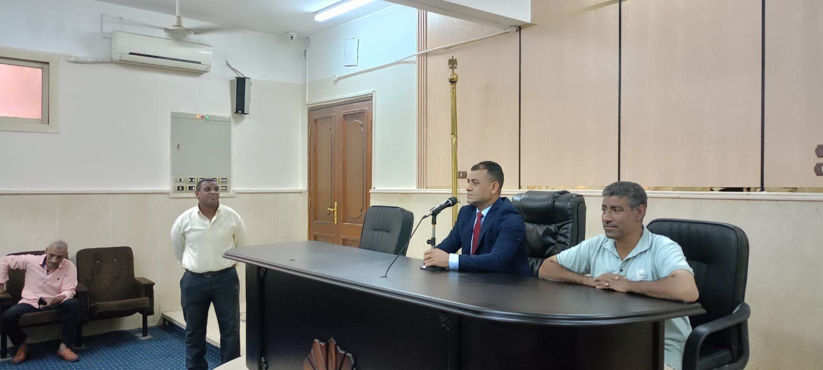 رئيس مدينة البياضية يؤكد على حلول ذكية وغير تقليدية لخدمة المواطنين رئيس مدينة البياضية يؤكد على حلول ذكية وغير تقليدية لخدمة المواطنين