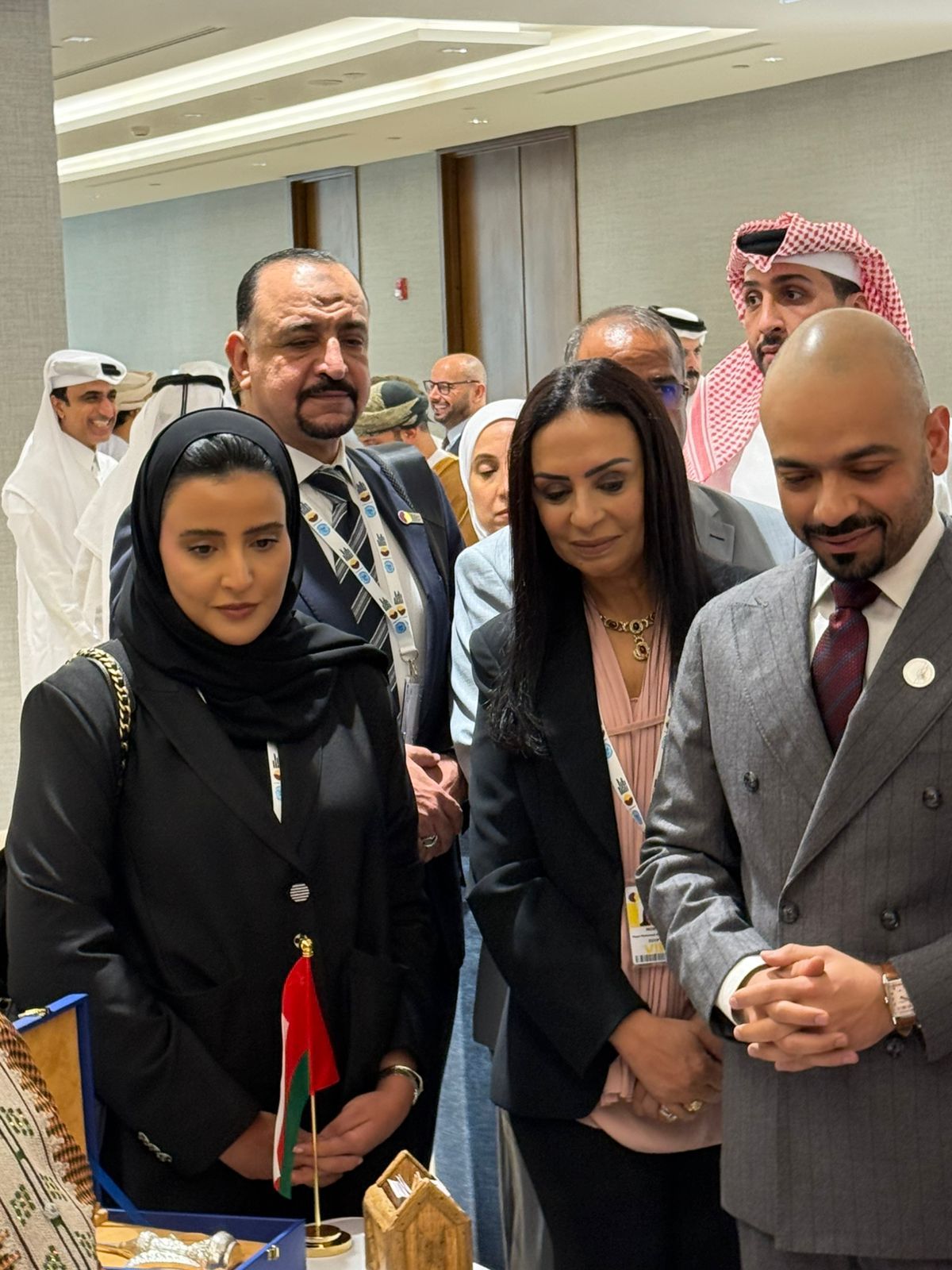 خلال افتتاح المعرض العربي للأسر المنتجة بالدوحة خلال افتتاح المعرض العربي للأسر المنتجة بالدوحة