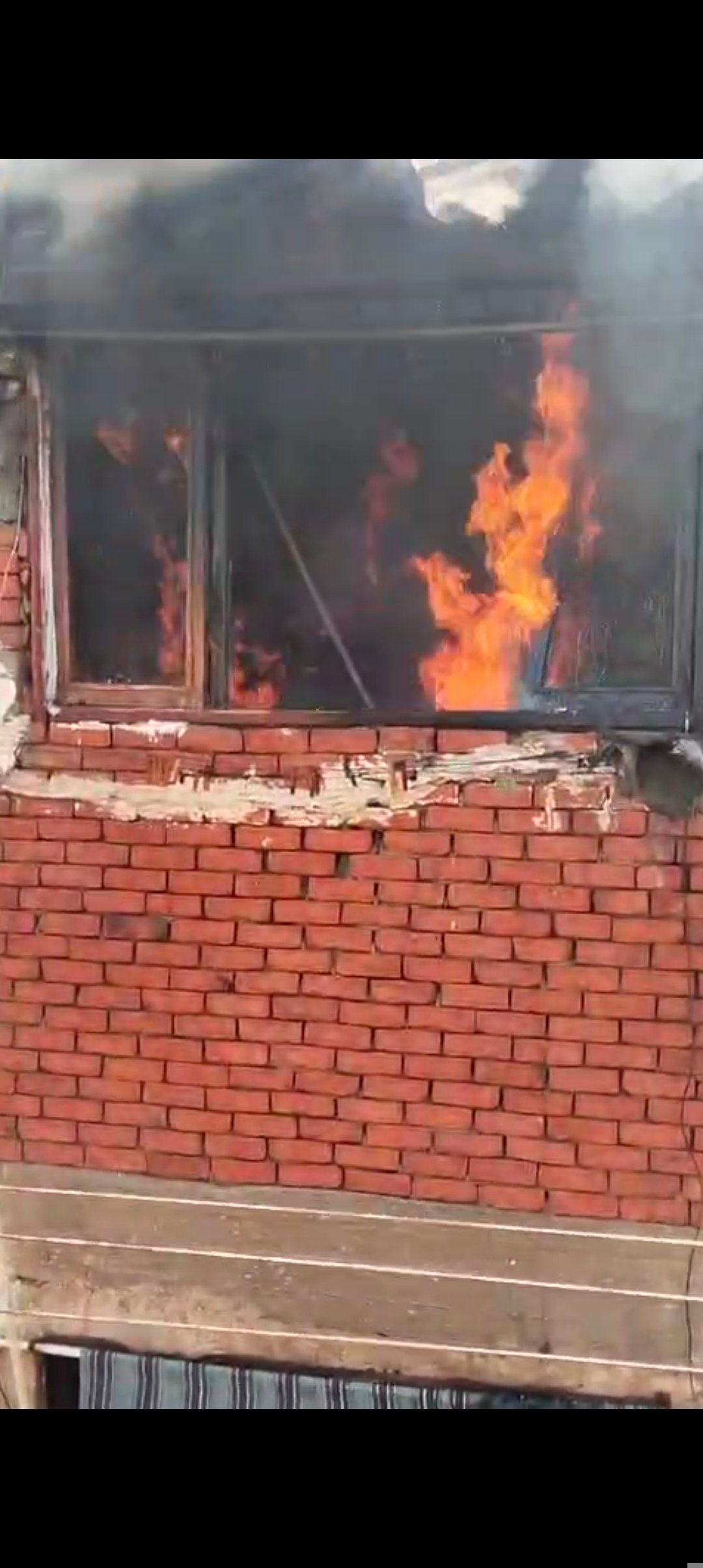 نشوب حريق بشقة بشبرا الخيمة ووفاة 6 من أسرة واحدة نشوب حريق بشقة بشبرا الخيمة ووفاة 6 من أسرة واحدة