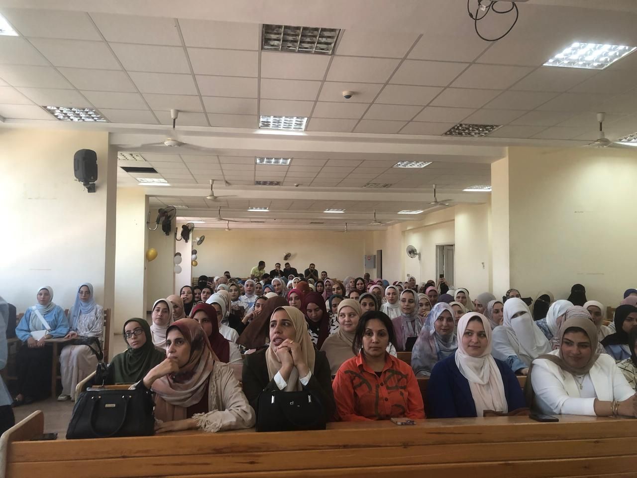 ندوات توعوية لترسيخ قيم المشاركة الانتخابية والانتماء ندوات توعوية لترسيخ قيم المشاركة الانتخابية والانتماء