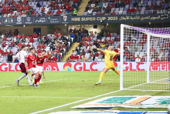 لحظة تسجيل الهدف لحظة تسجيل الهدف