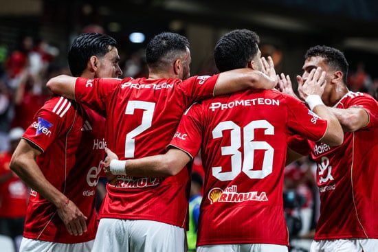 احتفال لاعبى الأهلى بالهدف احتفال لاعبى الأهلى بالهدف