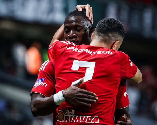 احتفال تريزيجيه وديانج احتفال تريزيجيه وديانج