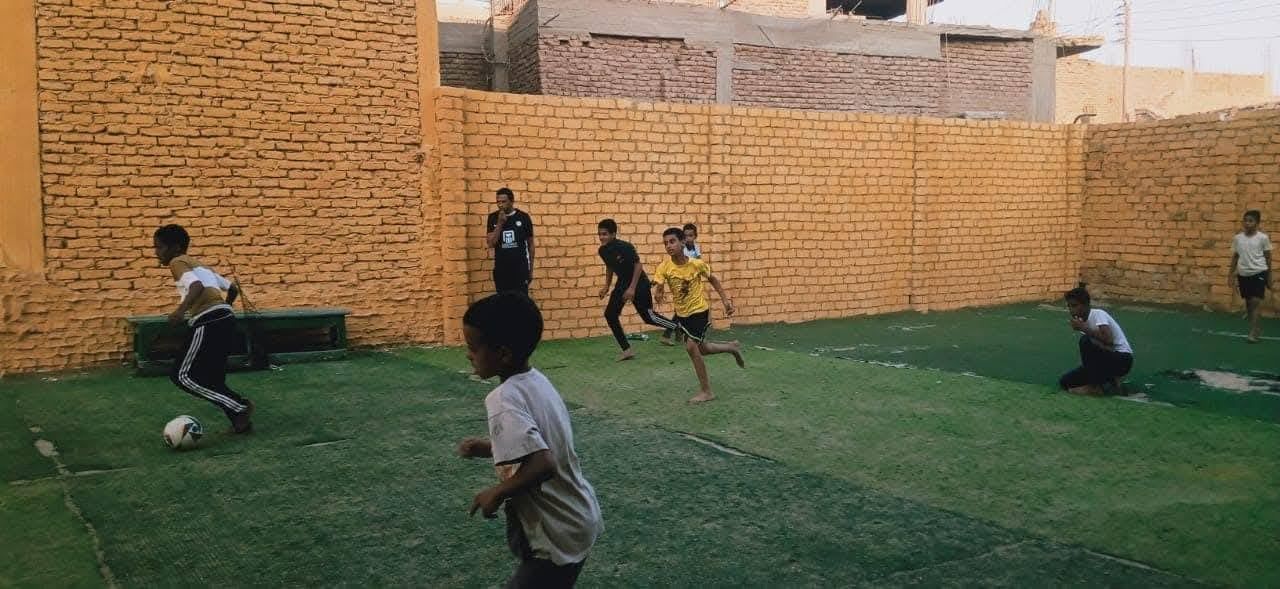 دعم الأطفال الأيتام يومين أسبوعياً في مركز شباب الحسينات بالطود دعم الأطفال الأيتام يومين أسبوعياً في مركز شباب الحسينات بالطود