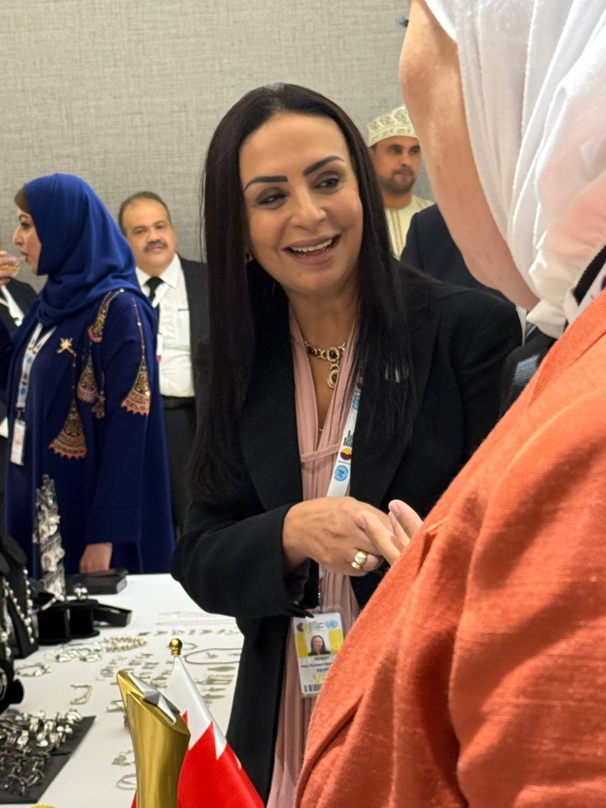 الدكتورة مايا مرسى تفتتح المعرض العربي للأسر المنتجة الدكتورة مايا مرسى تفتتح المعرض العربي للأسر المنتجة