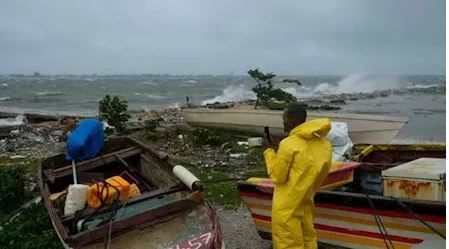 إعصار كالمايجى (1) إعصار كالمايجى (1)