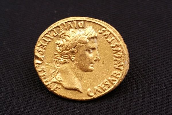 عملات اثرية عملات اثرية