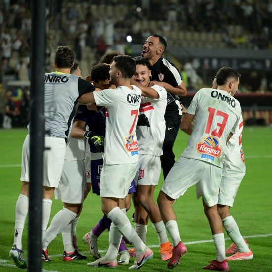احتفال لاعبى الزمالك عقب الفوز على بيراميدز احتفال لاعبى الزمالك عقب الفوز على بيراميدز