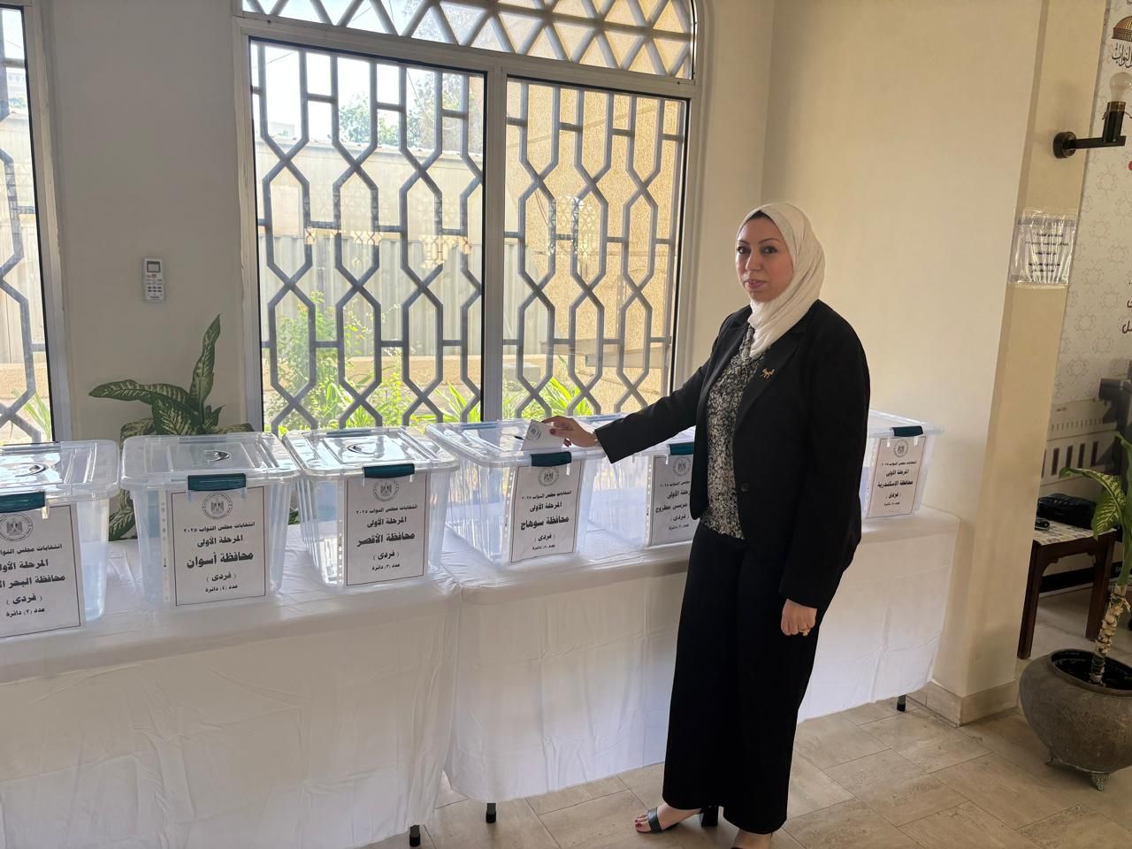 انتخابات مجلس النواب بالسفارة المصرية بمسقط (12) انتخابات مجلس النواب بالسفارة المصرية بمسقط (12)