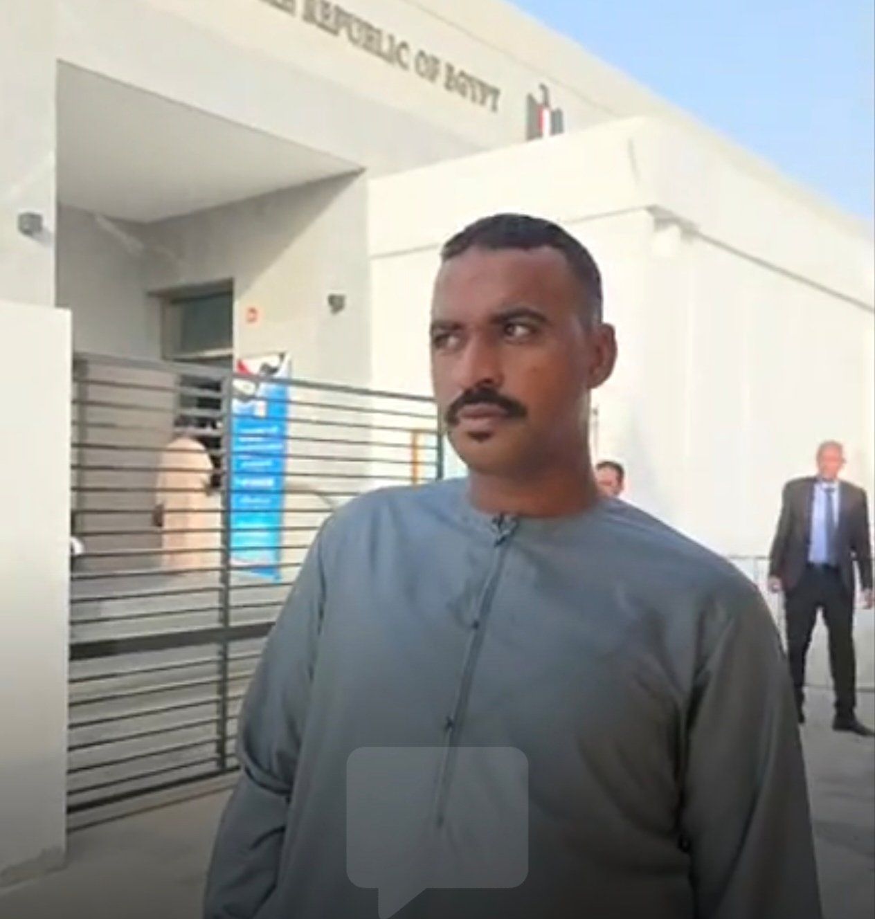 احد اعضاء الجالية احد اعضاء الجالية