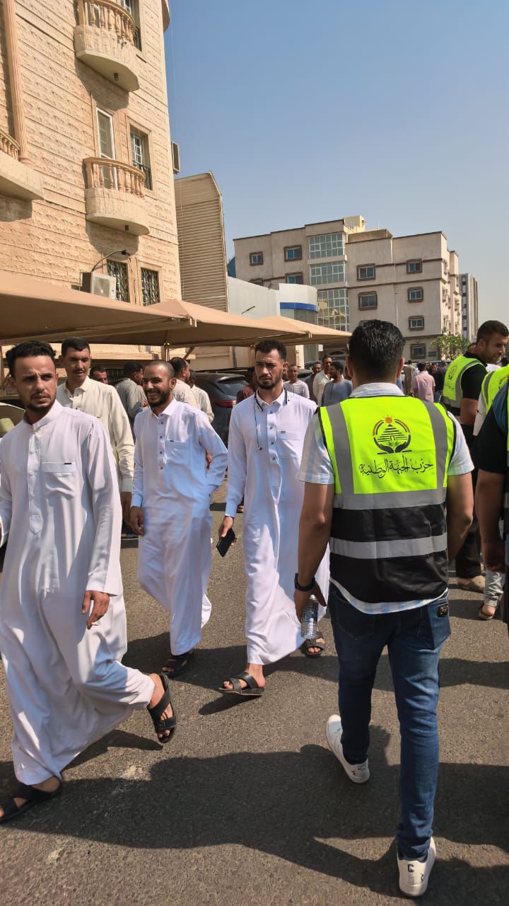 احتشاد المصريين في جدة (6) احتشاد المصريين في جدة (6)