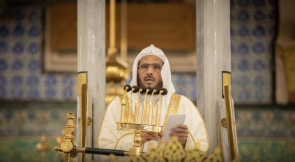 خطيب المسجد النبوي: المؤثر الحقيقي من ينفع الناس بعلمه وأخلاقه لا من يطلب الشهرة وعدد المتابعين