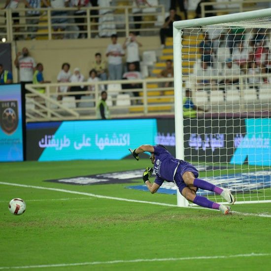 محمد عواد يتصدى لركلة الجزاء محمد عواد يتصدى لركلة الجزاء