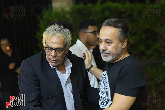 الفنان إيهاب فهمي يقدم واجب العزاء الفنان إيهاب فهمي يقدم واجب العزاء