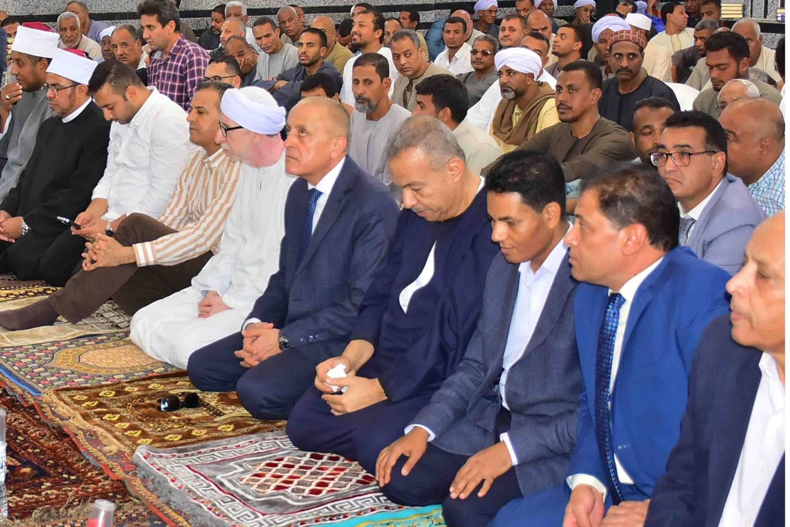 افتتاح مسجد الشهداء بنجع غنيم في منشأة العمارى وآداء صلاة الجمعة داخله افتتاح مسجد الشهداء بنجع غنيم في منشأة العمارى وآداء صلاة الجمعة داخله