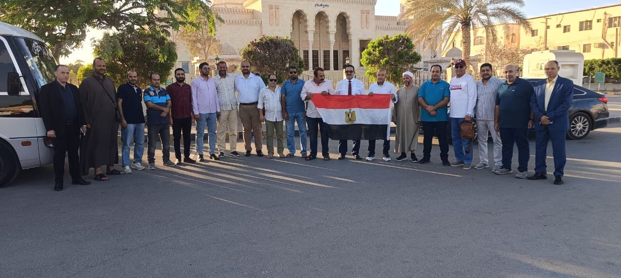 المصريون يشاركون فى التصويت بسلطنة عمان المصريون يشاركون فى التصويت بسلطنة عمان