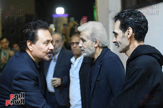 محمد رياض ومحمود فارس في عزاء زوجة حسن العدل محمد رياض ومحمود فارس في عزاء زوجة حسن العدل