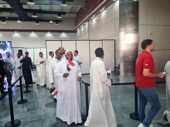 توافد-أبناء-الجالية-المصرية-على-التصويت توافد-أبناء-الجالية-المصرية-على-التصويت