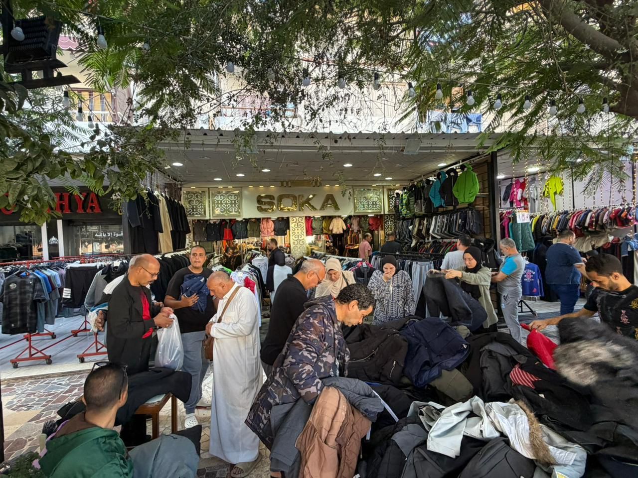 الاوتليت الاوتليت