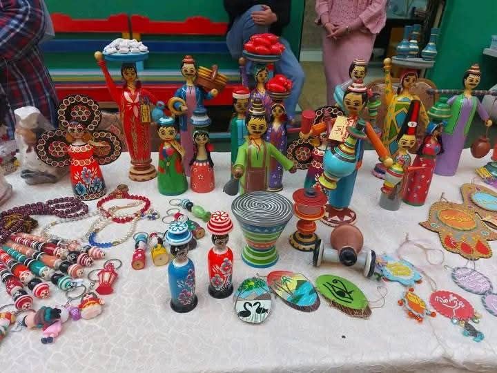 معروضات العرائس الخشيبة معارض منصة أيادي مصر معروضات العرائس الخشيبة معارض منصة أيادي مصر