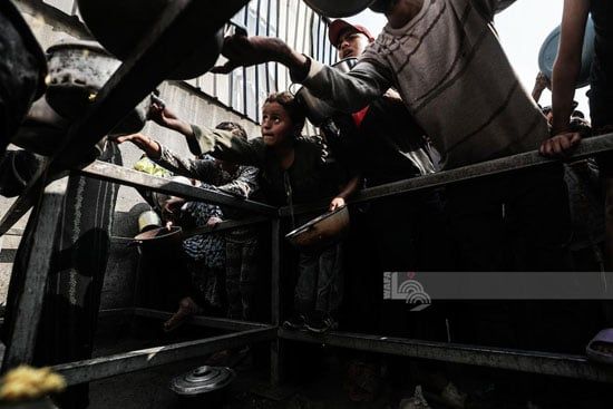 تكية خيرية فى مخيم النصيرات تكية خيرية فى مخيم النصيرات