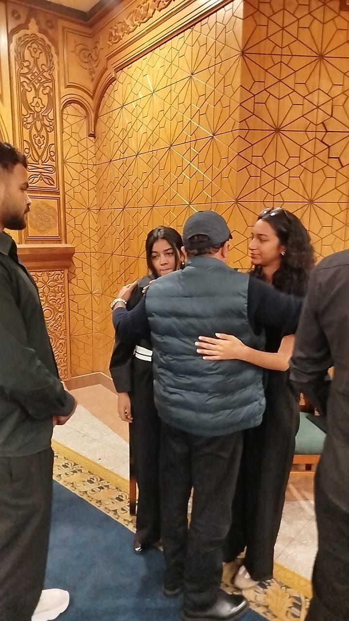 محمد هنيدى وجمال العدل ووائل إحسان وصلاح عبدالله وسعد الصغير يشاركون في عزاء السيناريست أحمد عبدالله (2)