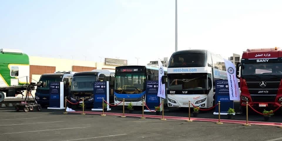 أحدث وسائل النقل والصناعات المحلية بساعة الاصطفاف بمعرض TransMEA أحدث وسائل النقل والصناعات المحلية بساعة الاصطفاف بمعرض TransMEA