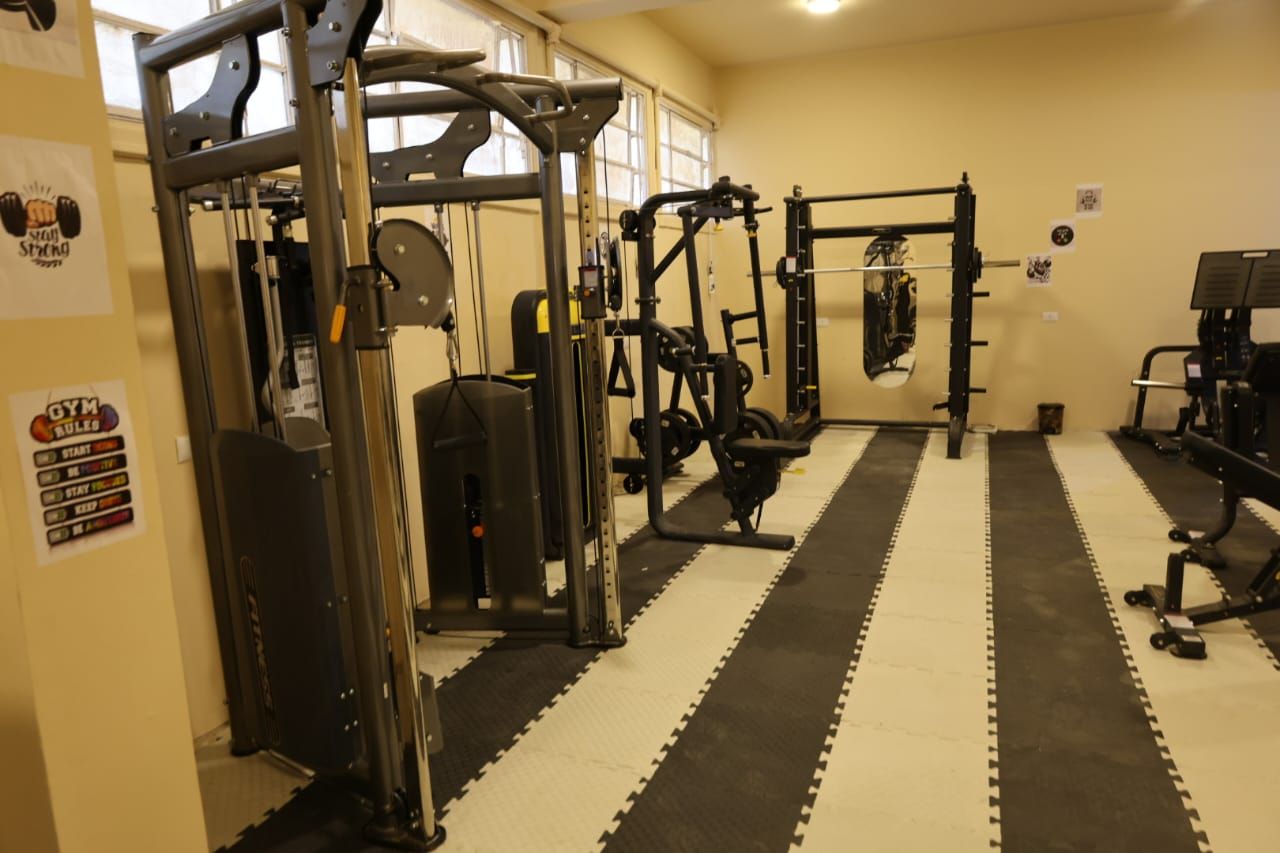 محافظ الجيزة يفتتح الملعب الخماسي وصالة ألعاب القوى بنادي المناجم (1) محافظ الجيزة يفتتح الملعب الخماسي وصالة ألعاب القوى بنادي المناجم (1)