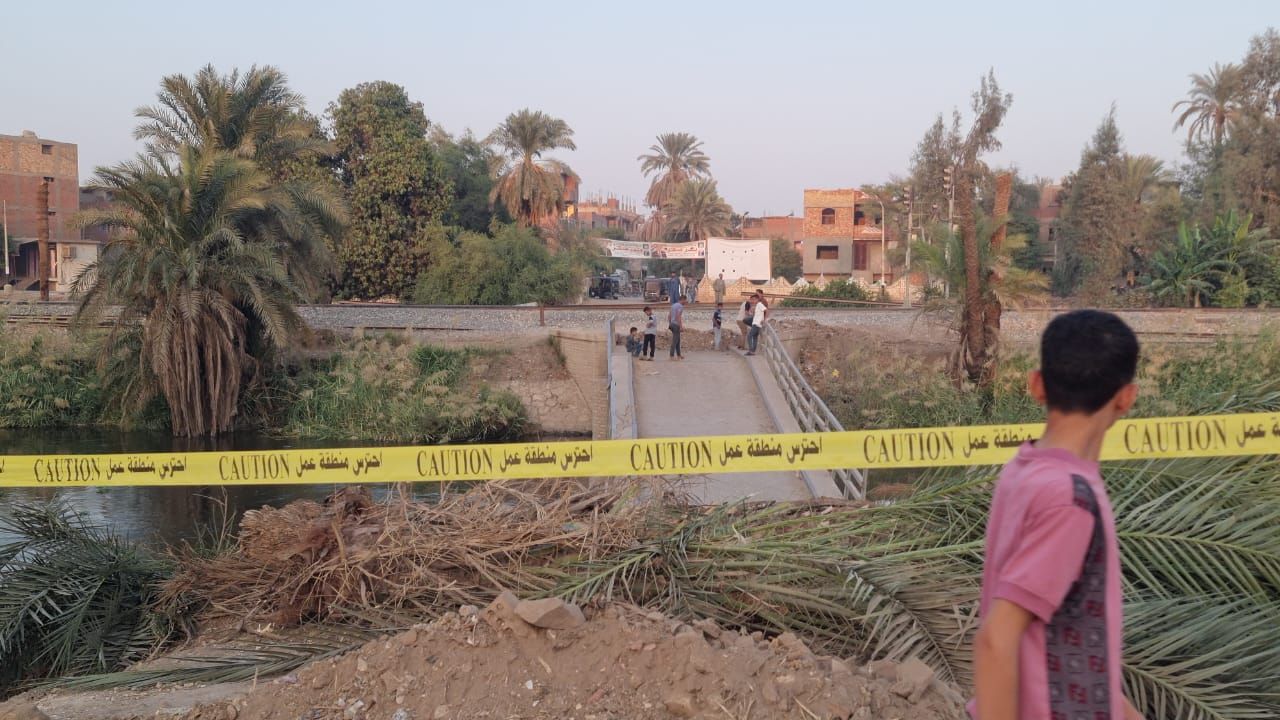 شرائط تحذيرة للمواطنين