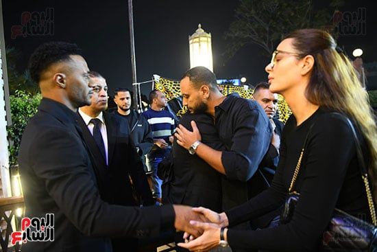 هنادى تقدم العزاء هنادى تقدم العزاء