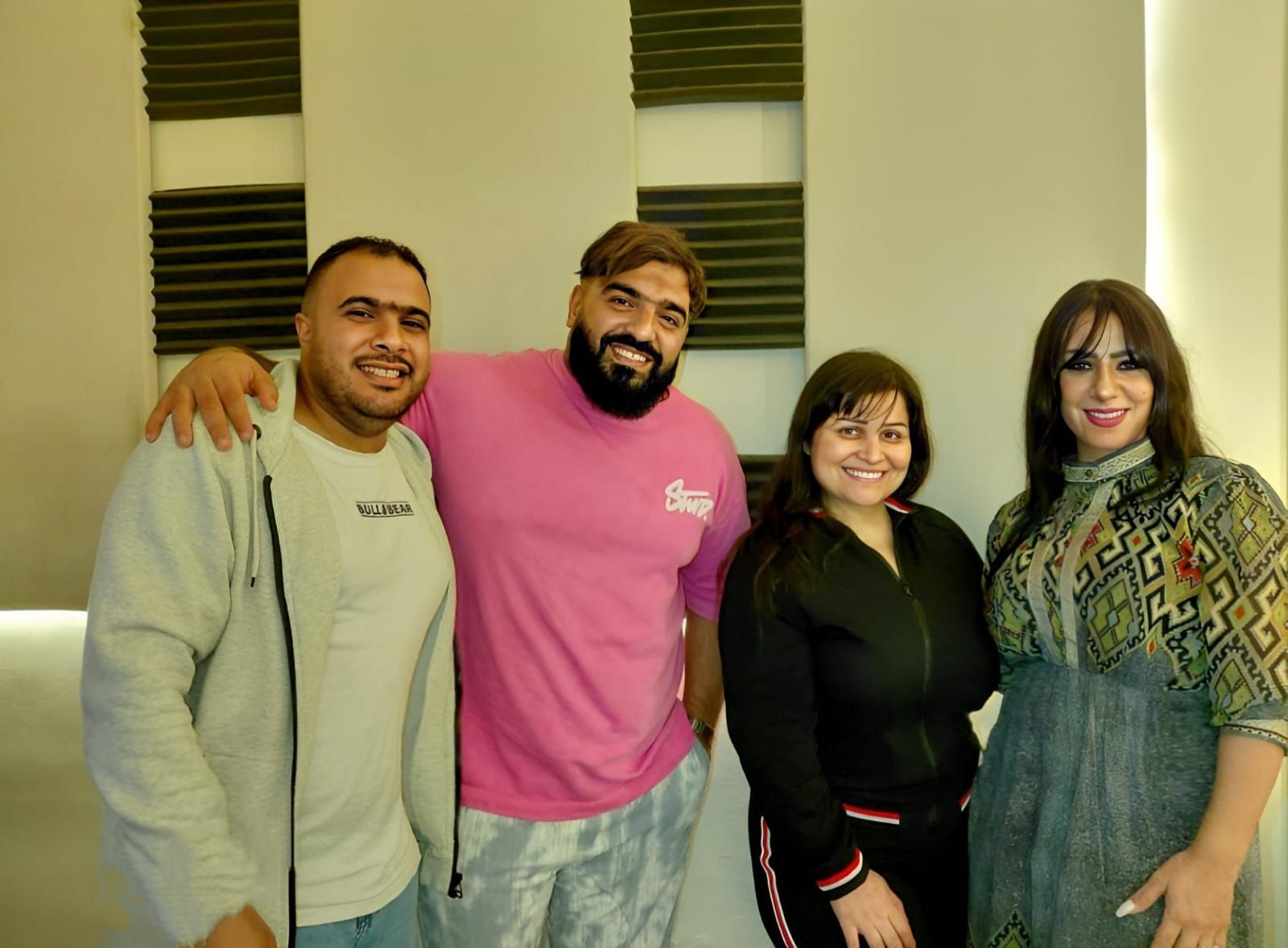 تسجيل أغنية أخيرا جيت تسجيل أغنية أخيرا جيت