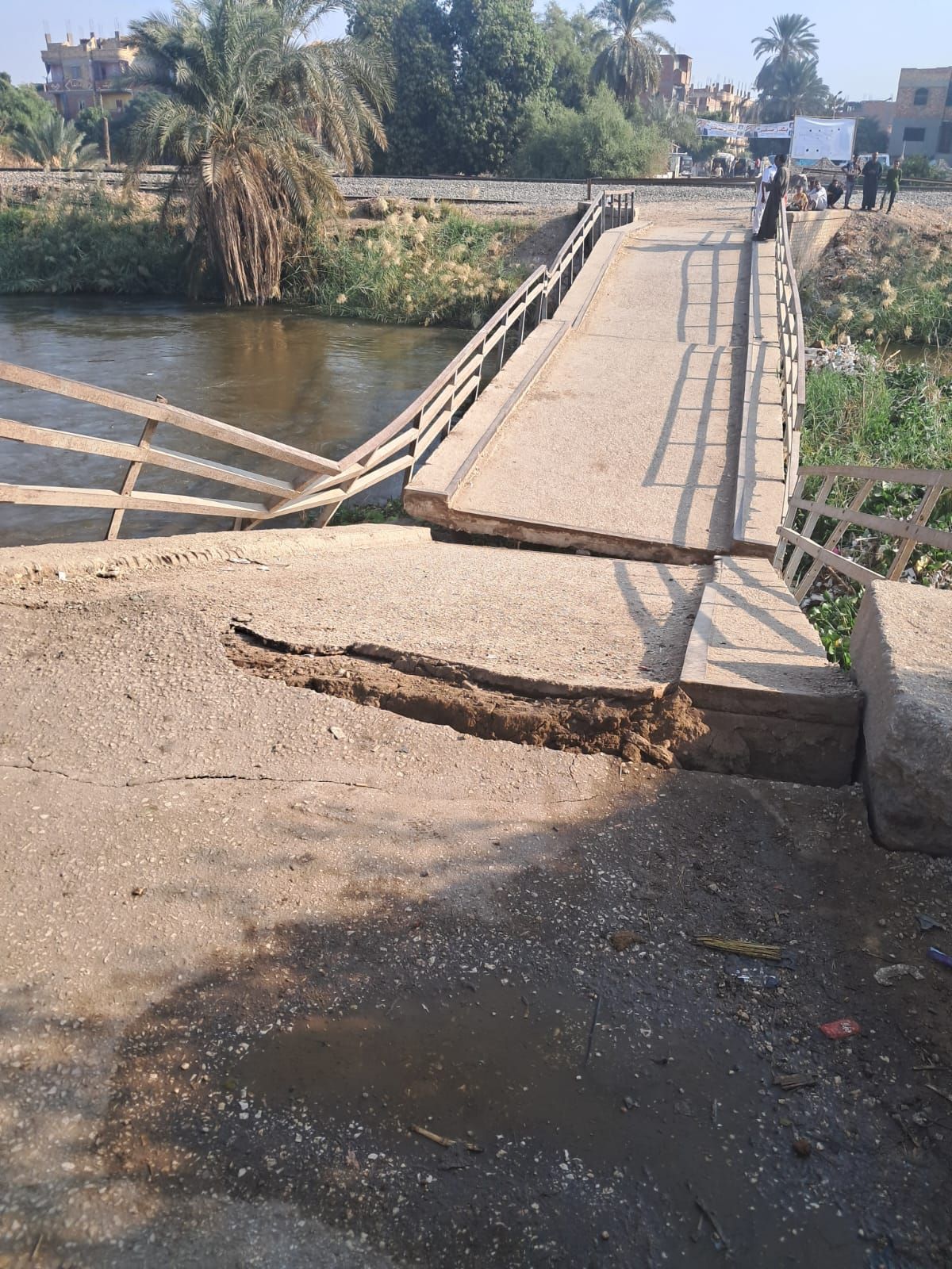 انهيار البلاطة الغربية من الكوبرى