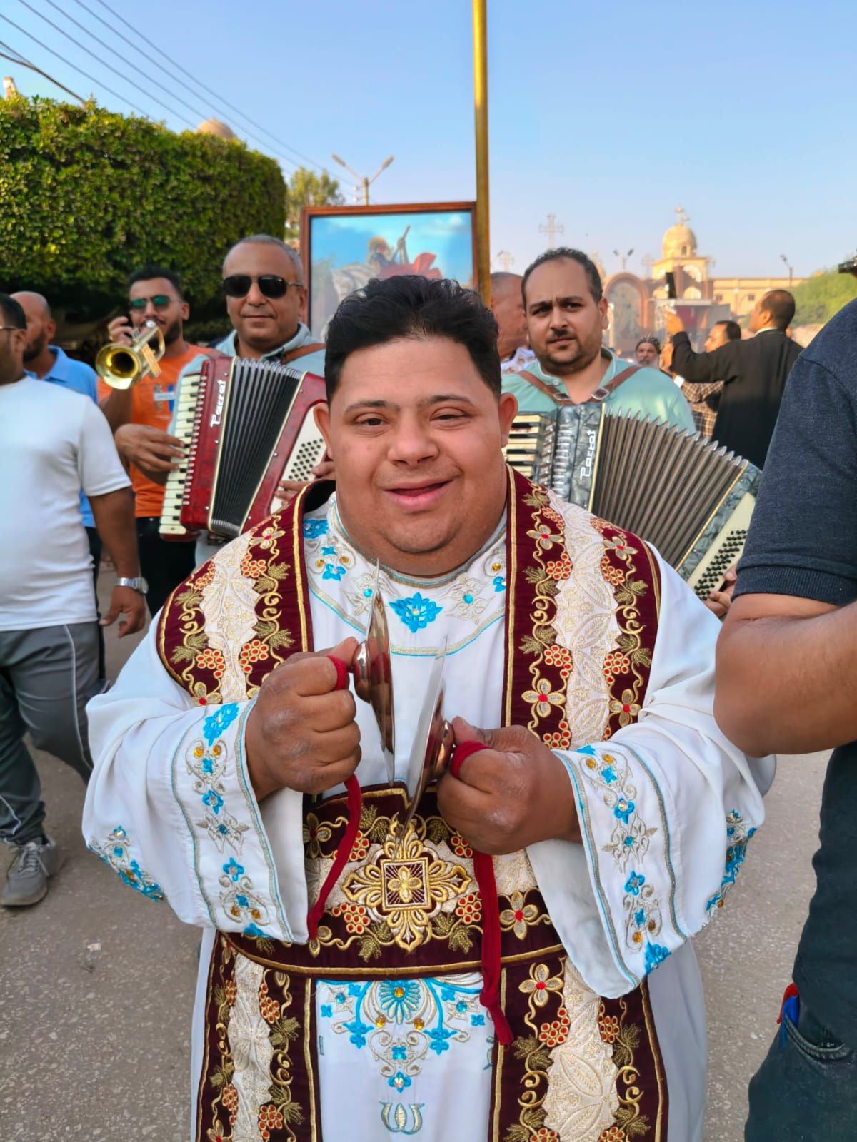 صلوات الاقباط والتسابيح فى احتفالات الدير بالرزيقات