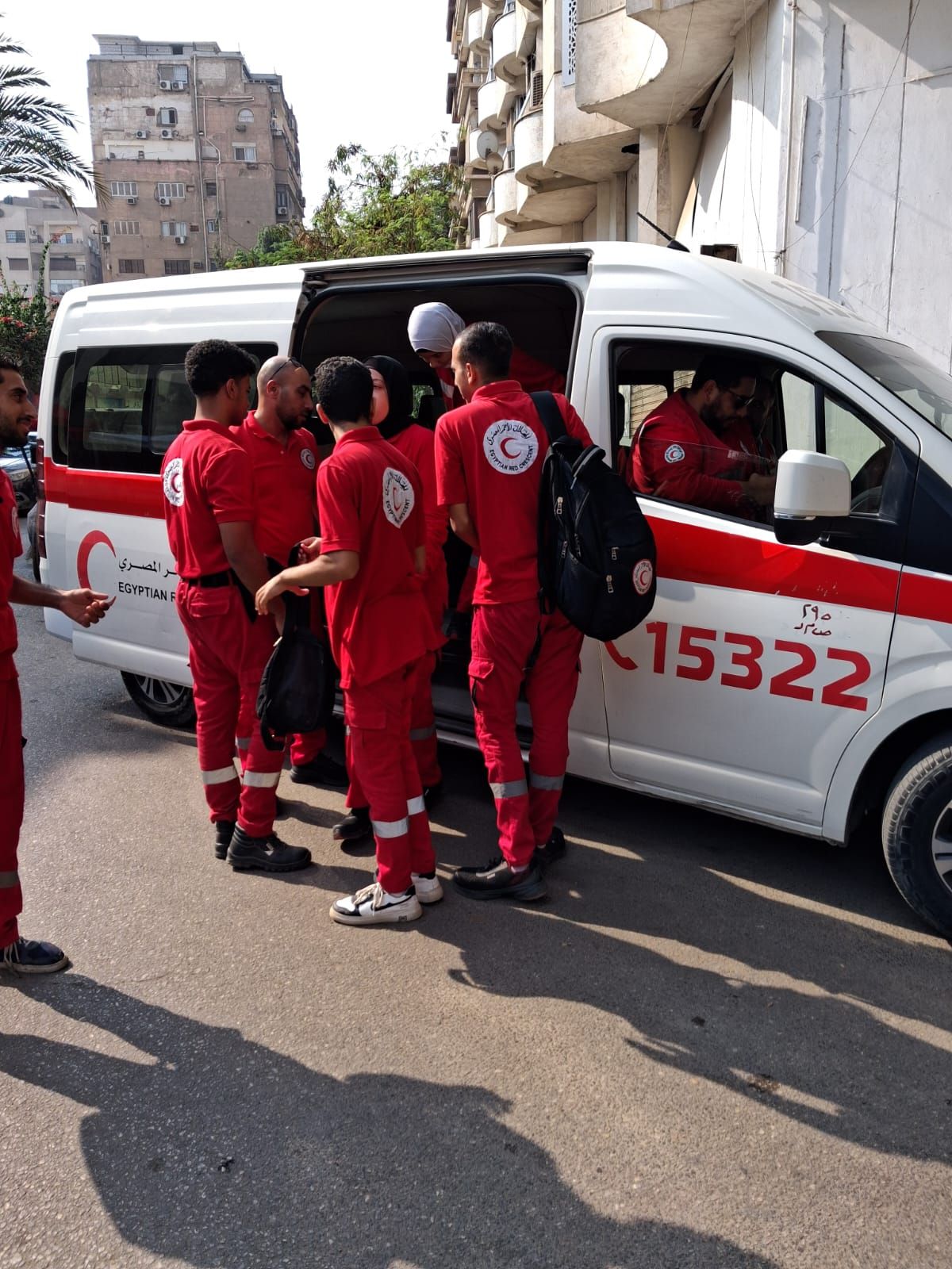 عربات الهلال الاحمر المصري عربات الهلال الاحمر المصري