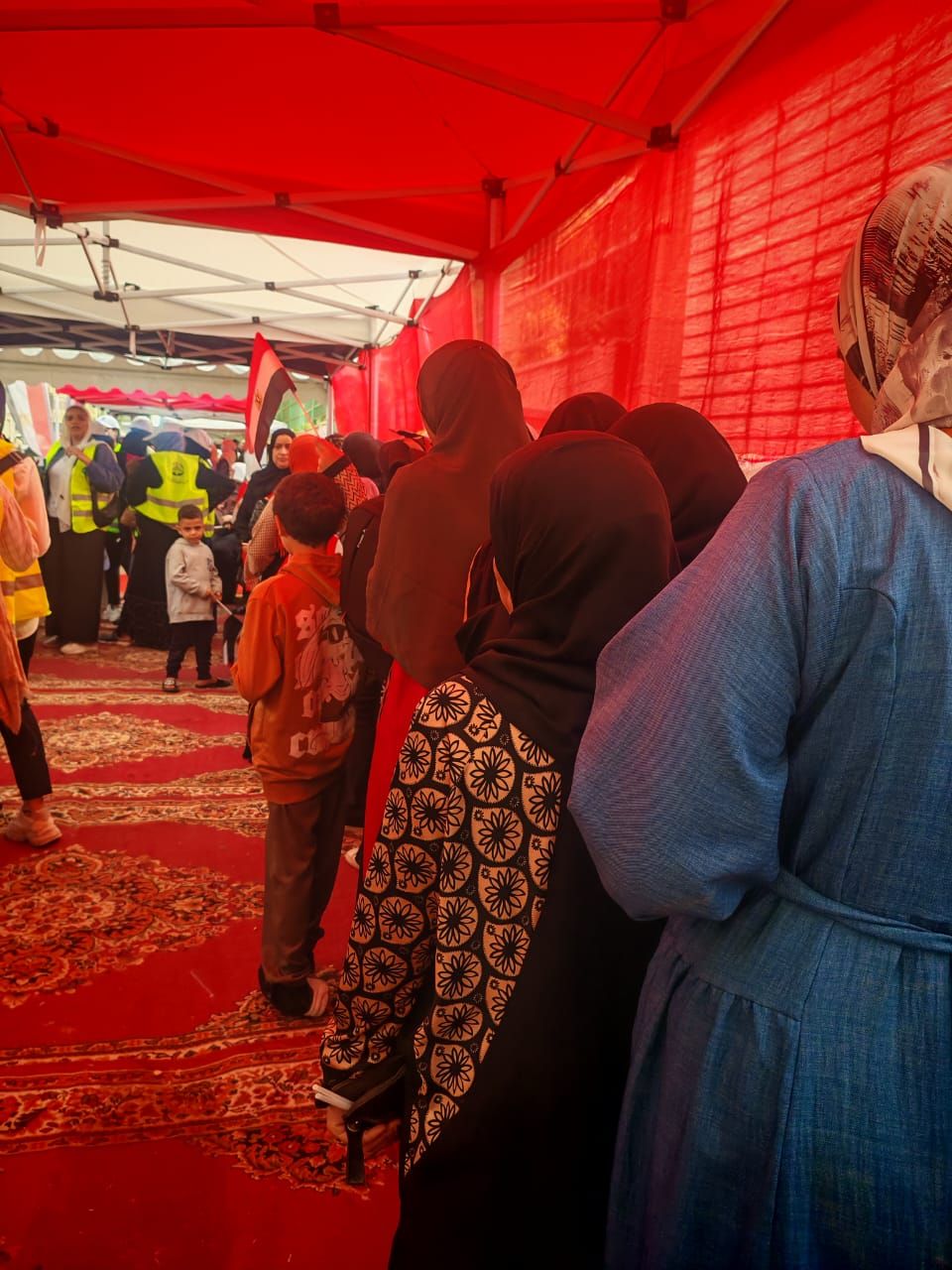 9f7e8251-1158-4c73-a672-b72bf7416e8f 9f7e8251-1158-4c73-a672-b72bf7416e8f