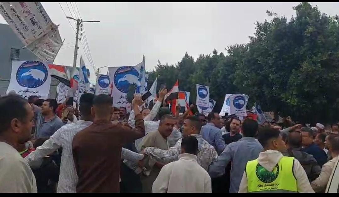 توافد الناخبون على لجان محافظة المنيا (2) توافد الناخبون على لجان محافظة المنيا (2)