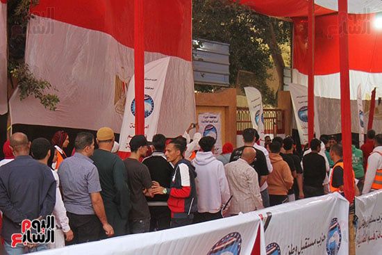 طوابير الناخبين ف اليوم الاول لانتخابات النواب (2)