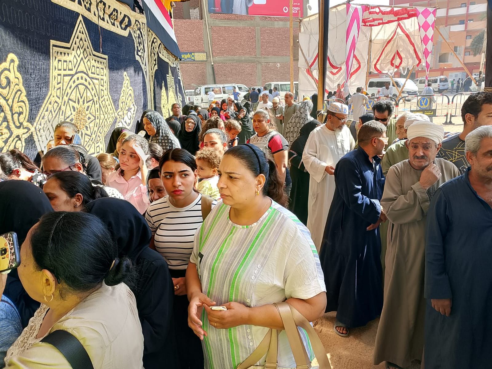 حرص شديد علي المشاركة حرص شديد علي المشاركة