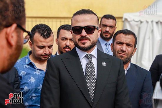 محمد الجارحى يدلى بصوته الانتخابى بالمدرسة اليابانية بالشيخ زايد (19)