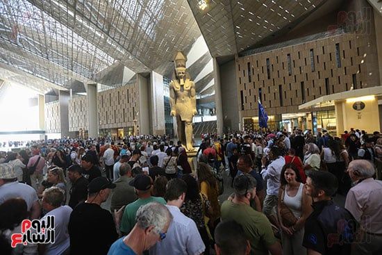توافد على المتحف الكبير (2)