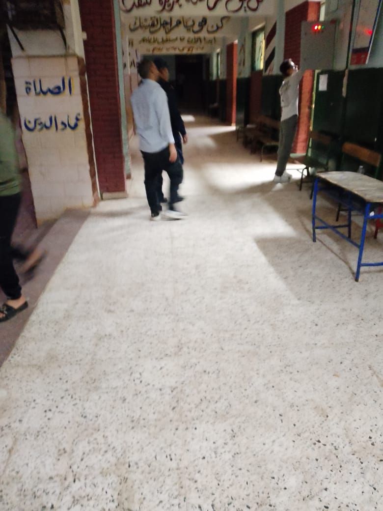 توافد المواطنين (3) توافد المواطنين (3)