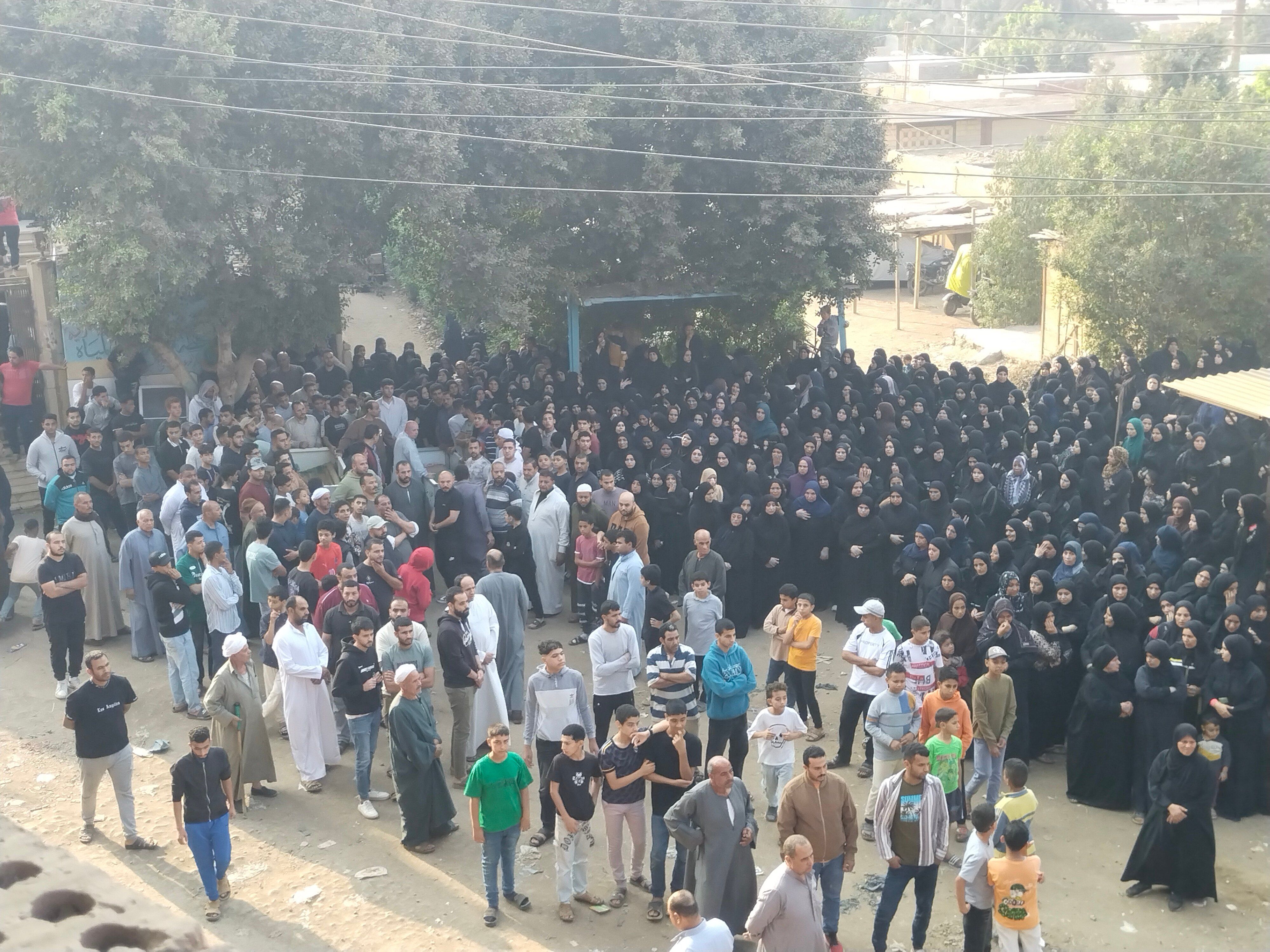 تشييع الجثمانين تشييع الجثمانين