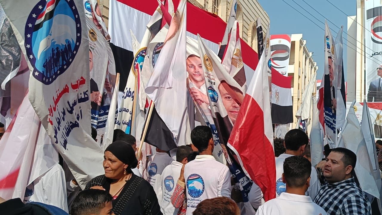 توافد الناخبون على لجان محافظة المنيا (3) توافد الناخبون على لجان محافظة المنيا (3)